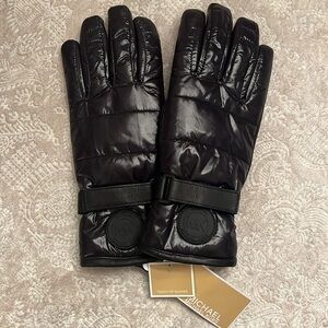 Brand New Michael Kors Shiny Black Touchscreen Gloves w/ Genuine Leather Trim